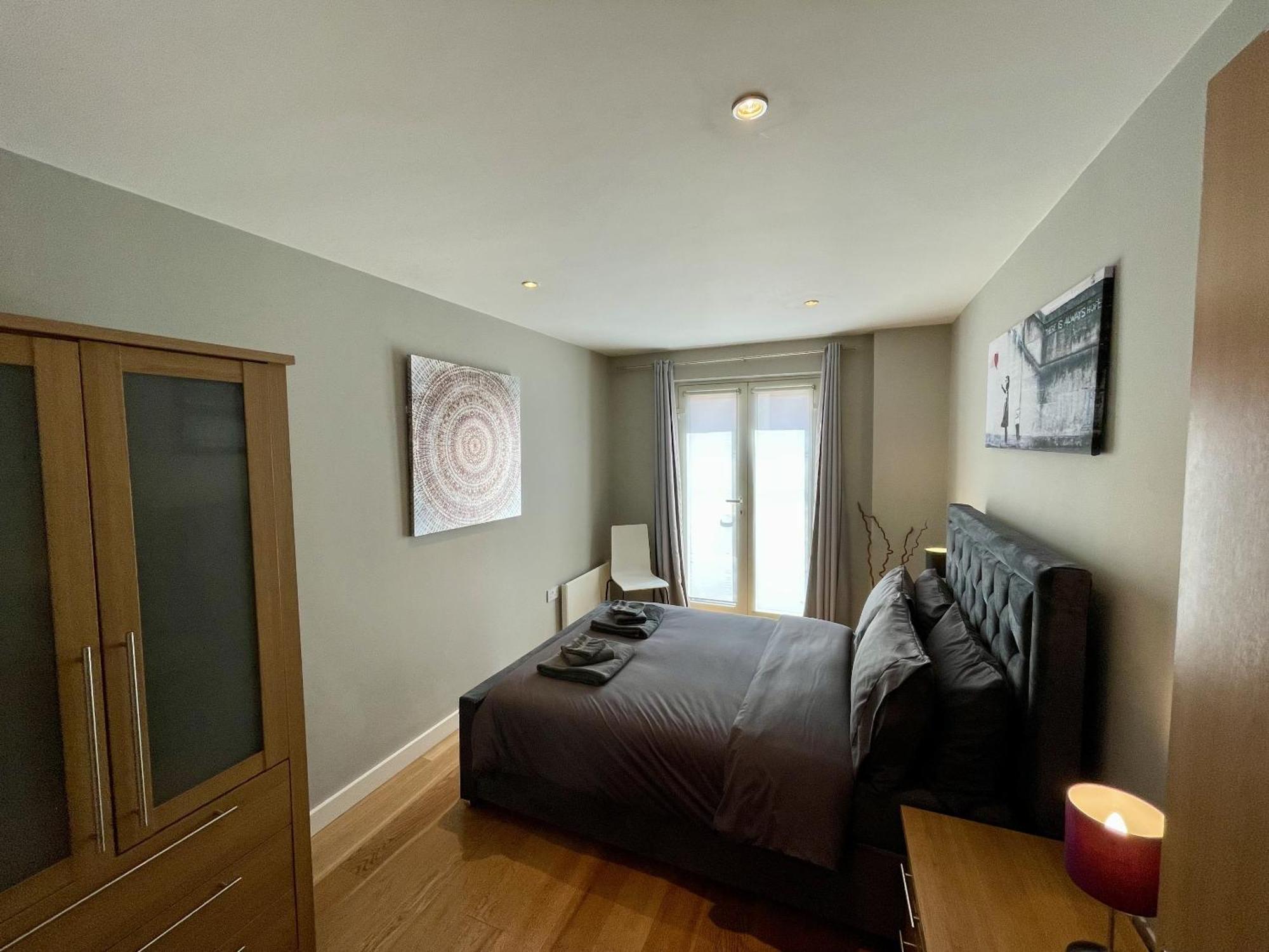 Stunning 2-Bed Town Centre Apartment - Hosted By Hutch Lifestyle Leamington Spa Eksteriør billede