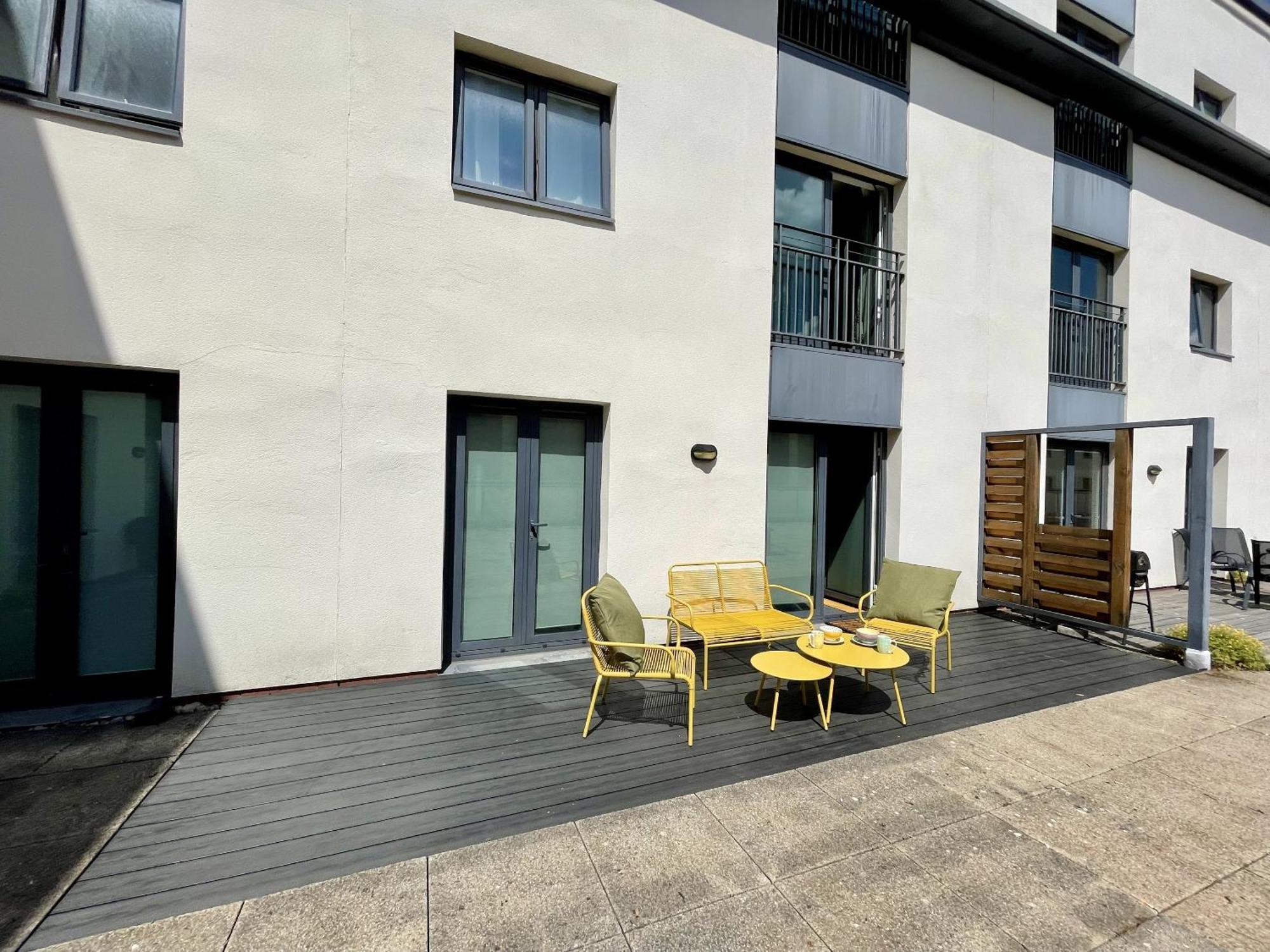 Stunning 2-Bed Town Centre Apartment - Hosted By Hutch Lifestyle Leamington Spa Eksteriør billede